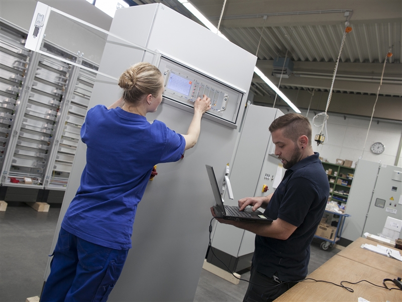 Störungen an einem Schaltschrank softwaregestützt analysieren