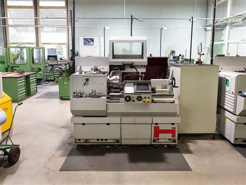 CNC-gesteuerte Drehmaschine
