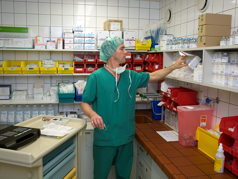 Den Schmerzmittelbestand überprüfen