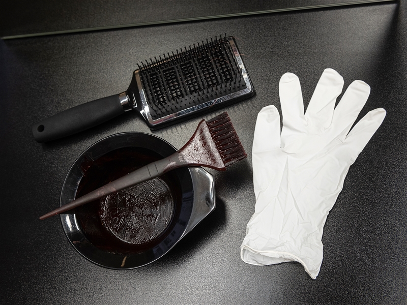 Färbepinsel mit Schale, Haarbürste, Nitrilhandschuh